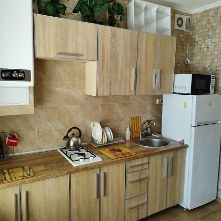Апартаменты в новом доме в самом центре Хмельницкий Экстерьер фото